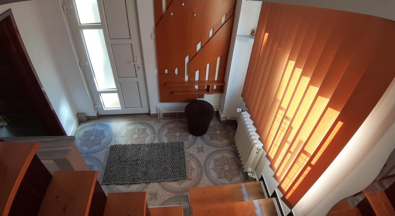 Villa Casa Ultracentral Suceava Exterior foto